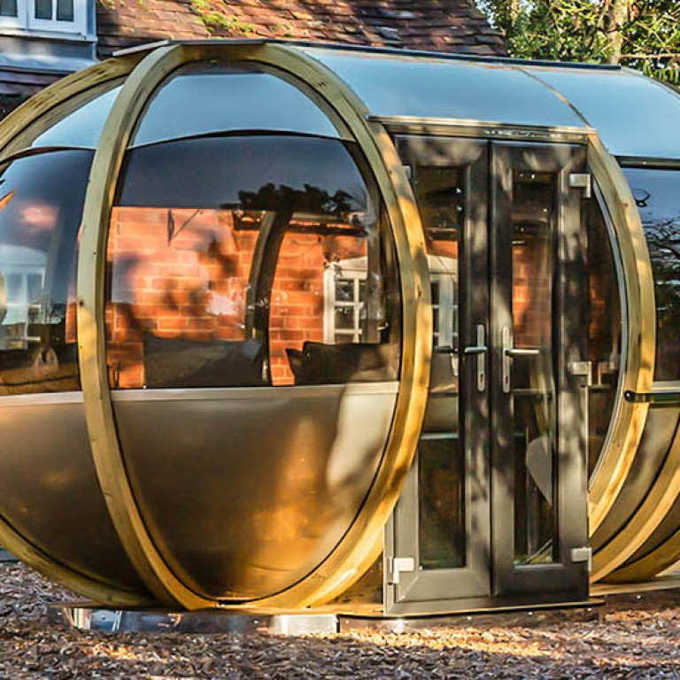 Off Set Ovalhouse Garden Pod