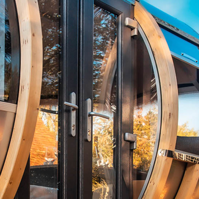 Off Set Ovalhouse Garden Room Pod