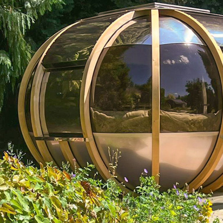 Garden with the Summerhouse Garden Pod