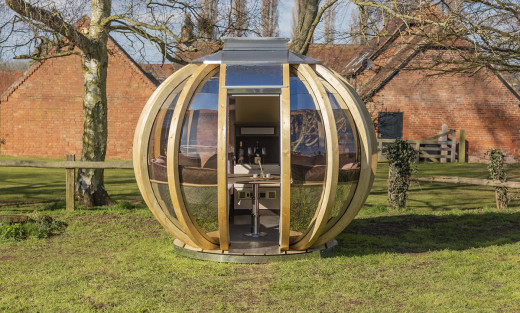 Ornate Garden's Deluxe Garden Pod