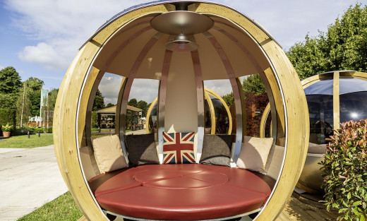 Rotating Lounger Garden Pods
