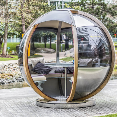 Ornate Garden Rotating Seater