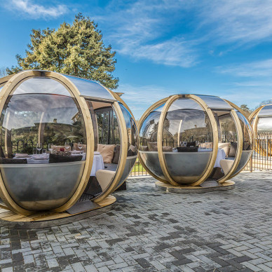 Ornate Garden Dining Pods hotel, restaurant, or café