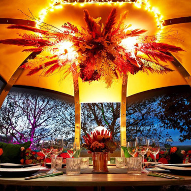 Ornate Garden Dining Pods hotel, restaurant, or café