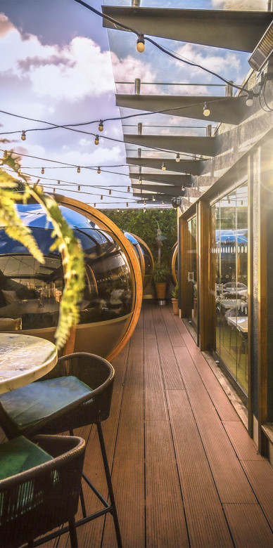 Ornate Garden Dining Pods hotel, restaurant, or café