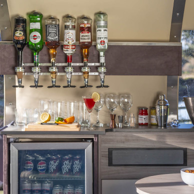 Ovalhouse Bar Garden Pod