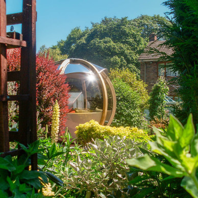 Ornate garden Rotating Seater Garden Pod