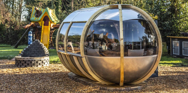 Off Set Ovalhouse Garden Pod