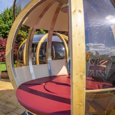 Rotating Lounger Garden Pods