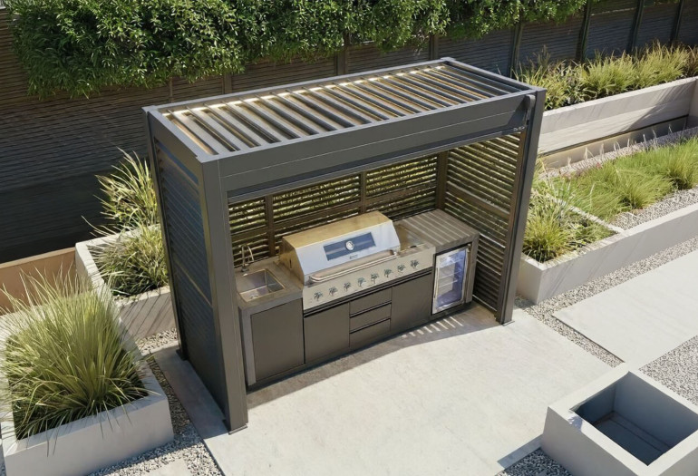 Outdoor Pergola with Kitchen